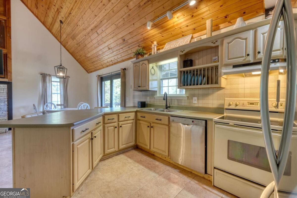 6744 Woodlake Circle Young Harris - Photo 16