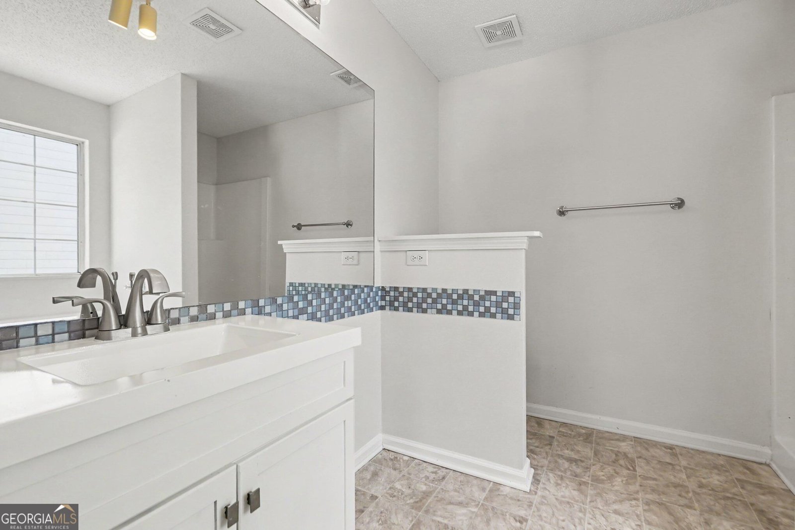 4131 Ravenwood Court Union City - Photo 8