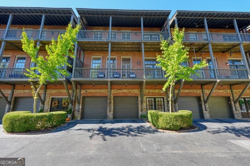 225 Founders Mill Court Roswell - main photo