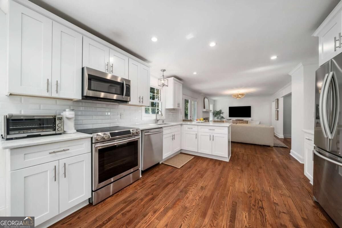 795 Spalding Drive Sandy Springs - Photo 13