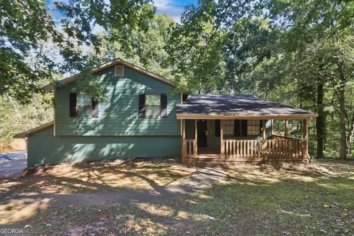 1515 Trail Ridge Court Lawrenceville - main photo