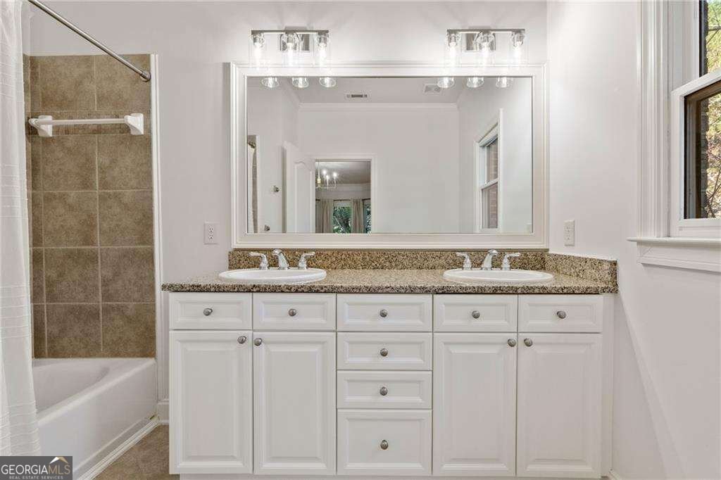 2045 River Falls Drive Roswell - Photo 35
