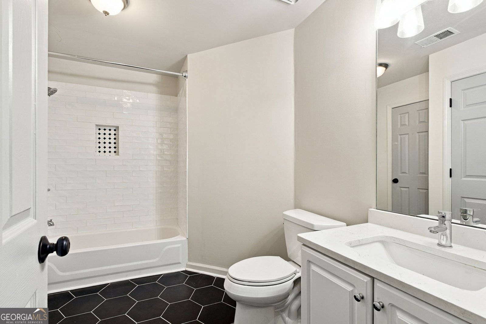 5925 Masters Club Drive Suwanee - Photo 19