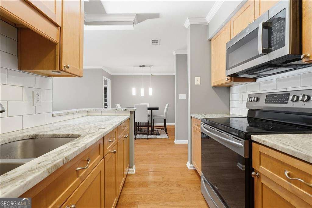 1418 Highland Bluff Drive Atlanta - Photo 13