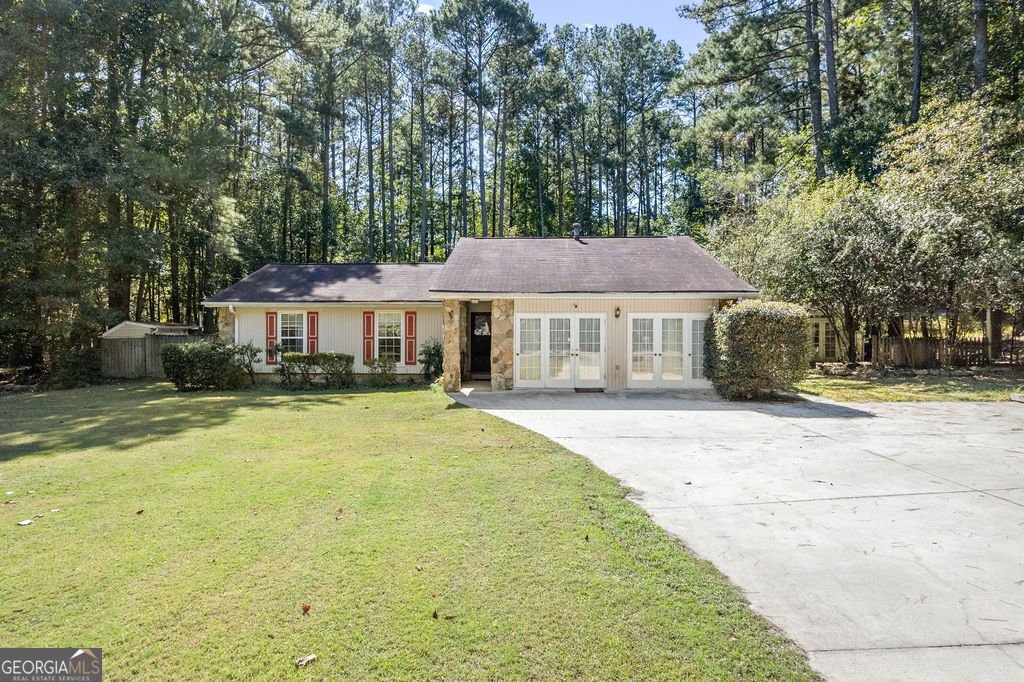145 Pine Trail Road Fayetteville - main photo