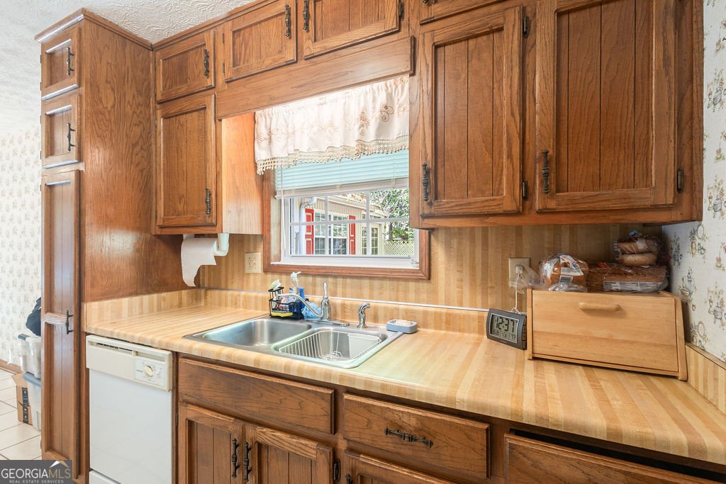 145 Pine Trail Road Fayetteville - Photo 6