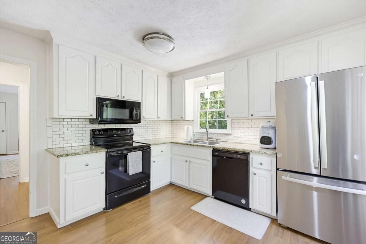 3445 Winfair Place Marietta - Photo 7