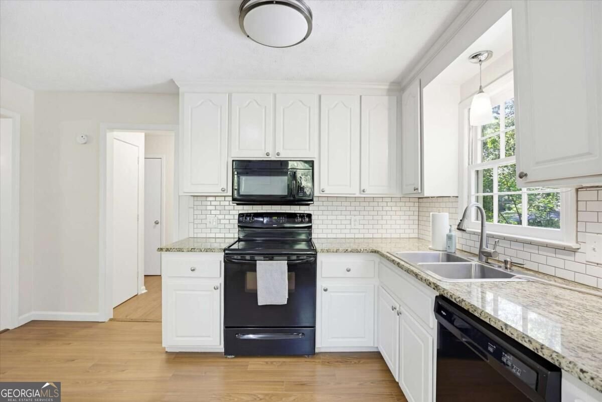 3445 Winfair Place Marietta - Photo 8