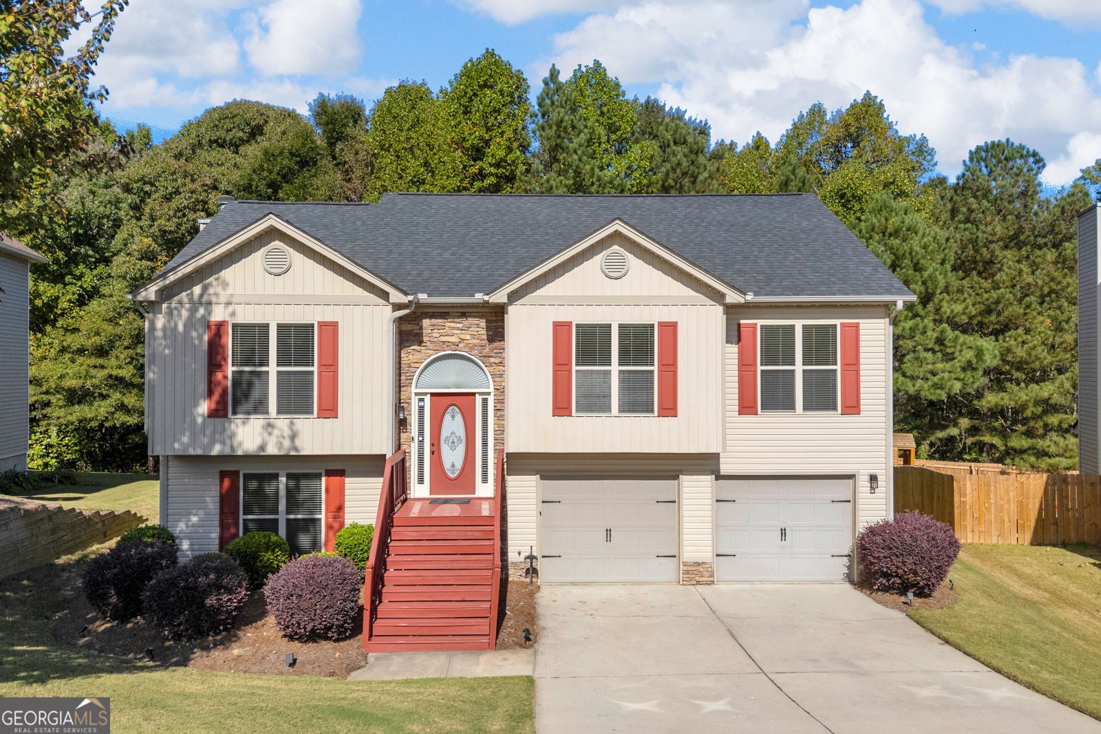1686 Dillard Way Bethlehem - main photo
