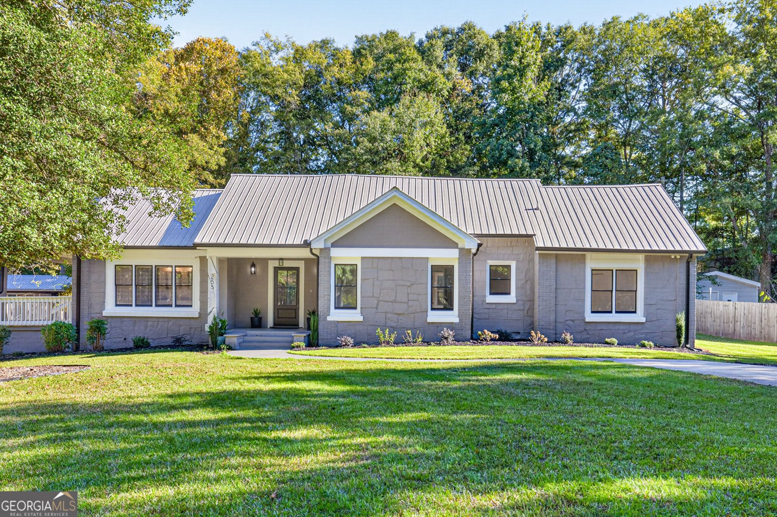 255 Woodlawn Avenue Winder - main photo