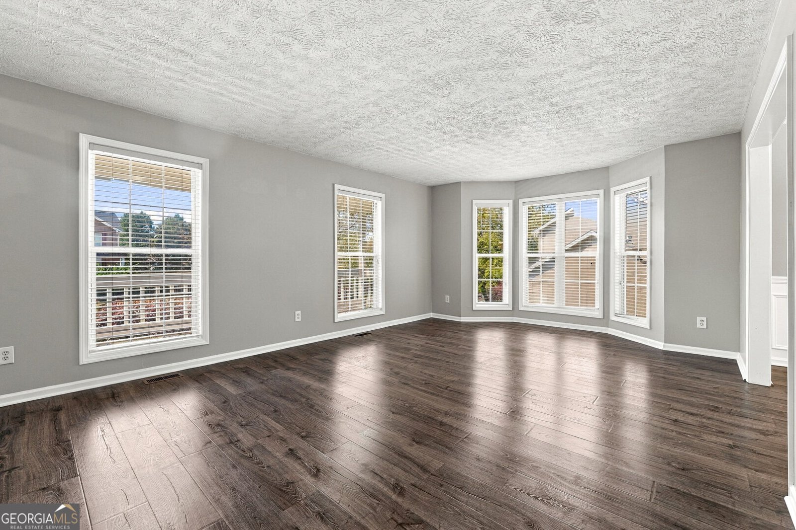 1560 Summit Pond Circle Loganville - Photo 12