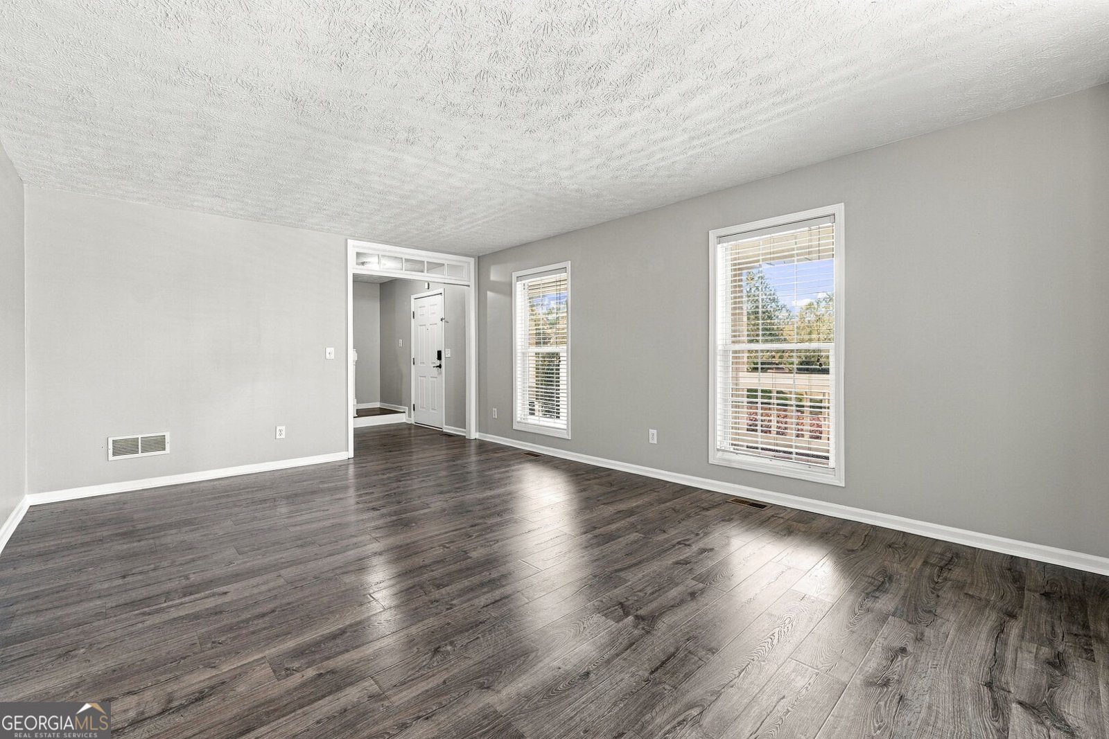 1560 Summit Pond Circle Loganville - Photo 14