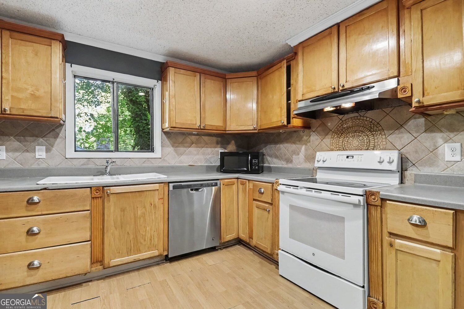 1566 Village Drive Norcross - Photo 15
