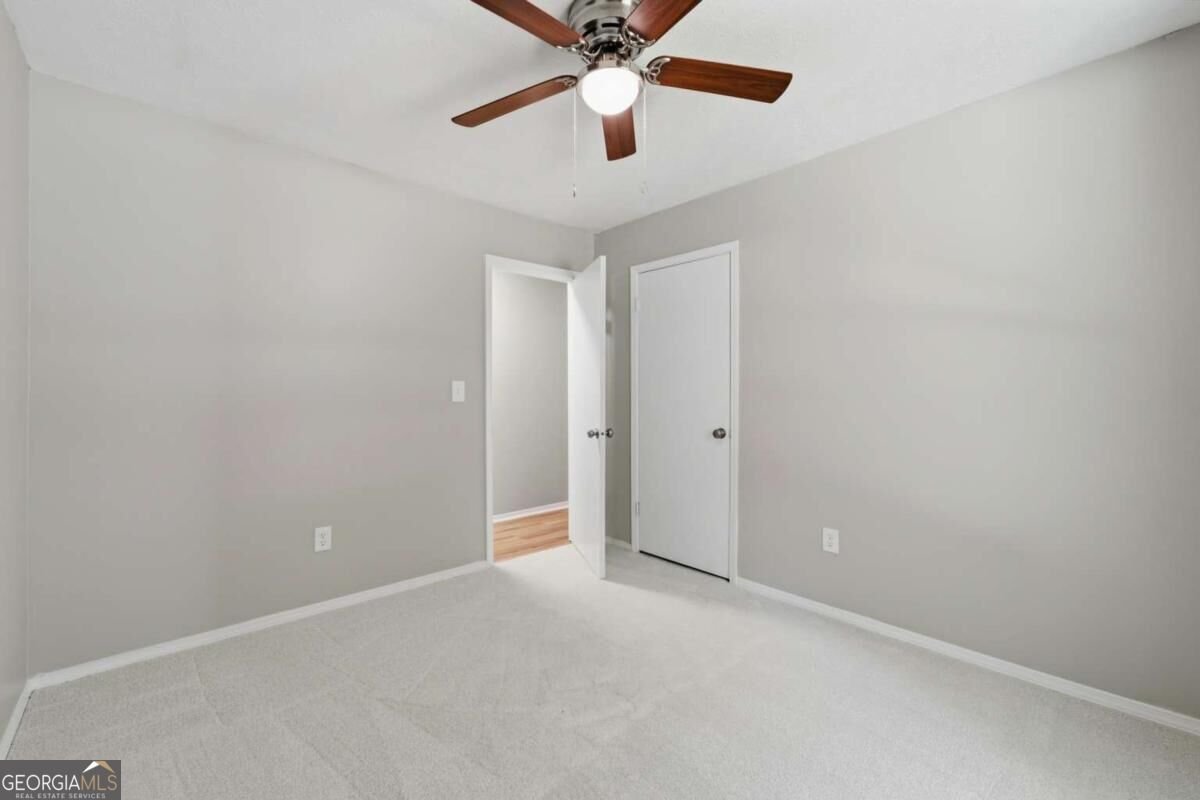 657 Nelby Court Stone Mountain - Photo 11