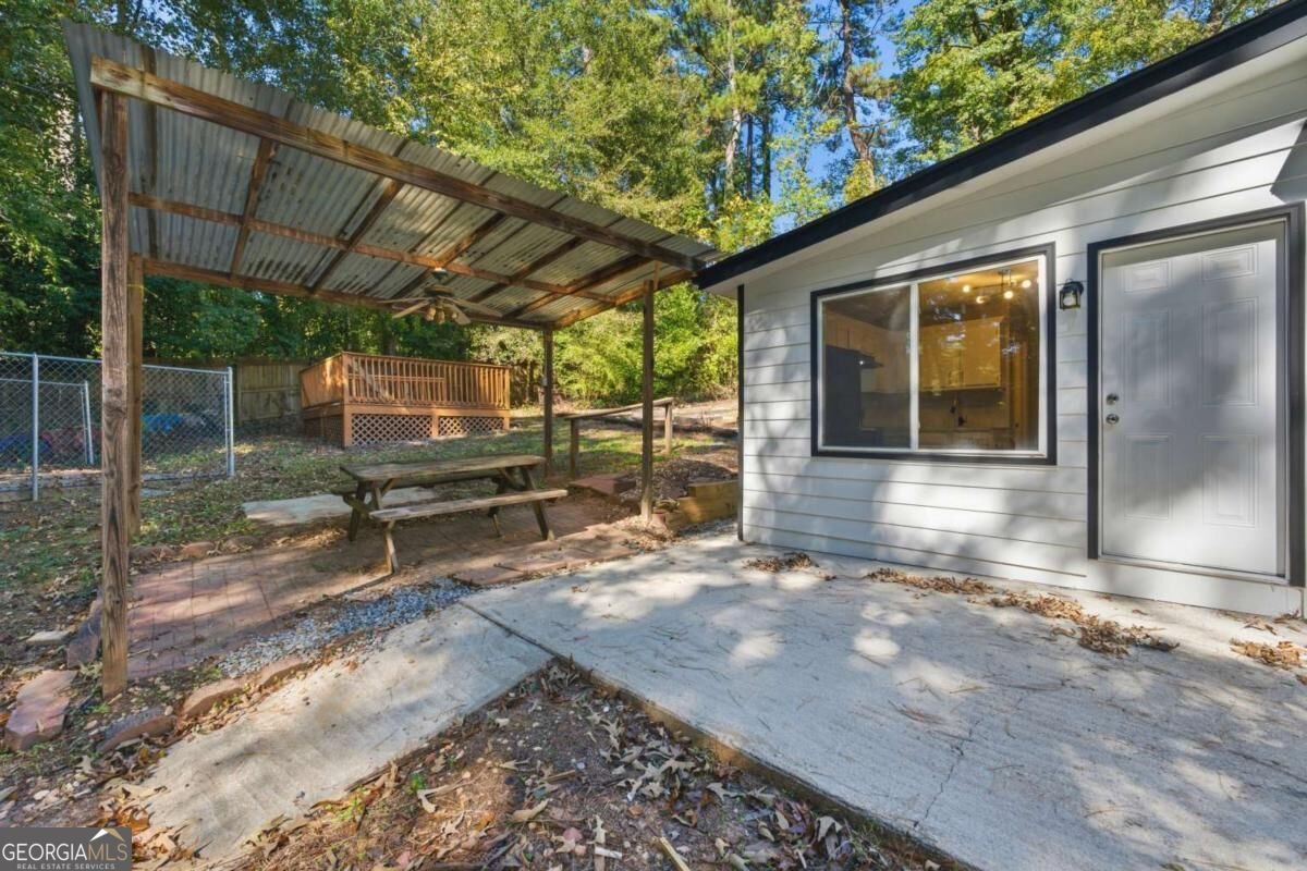657 Nelby Court Stone Mountain - Photo 20