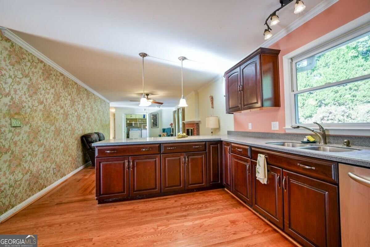 281 Hunnicutt Drive Athens - Photo 10