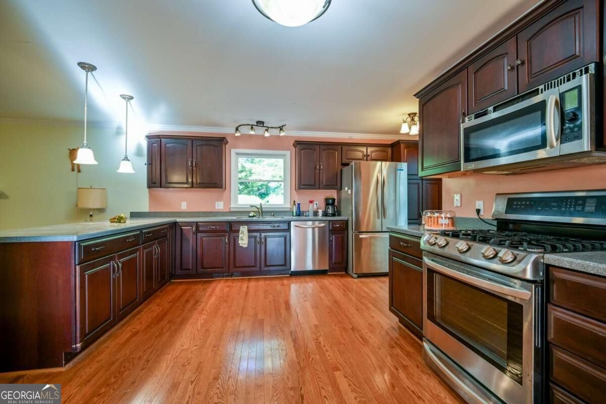 281 Hunnicutt Drive Athens - Photo 7