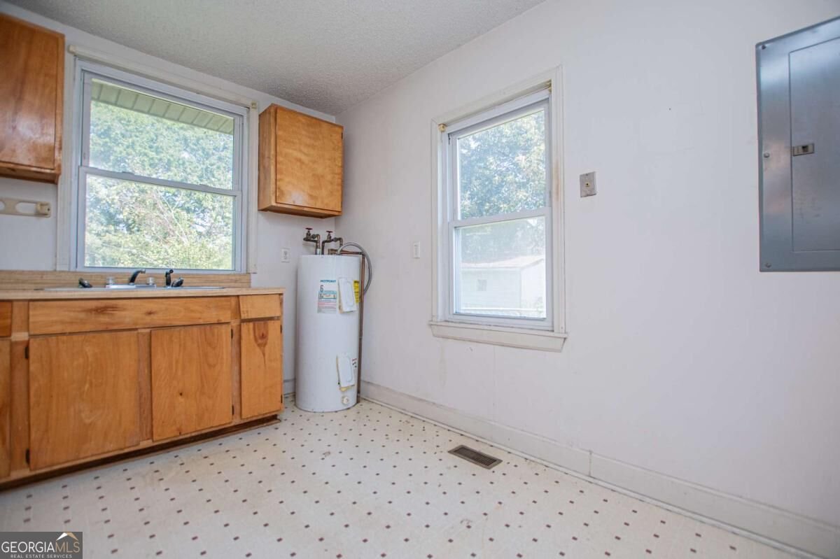 6379 Strickland Street Douglasville - Photo 9