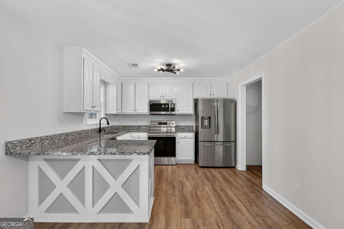 2032 Emerald Pointe Drive Winder - Photo 9