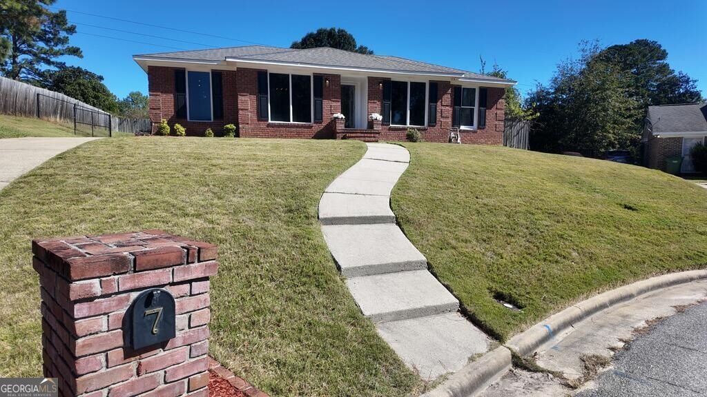 7 Willowbrook Court Columbus - main photo