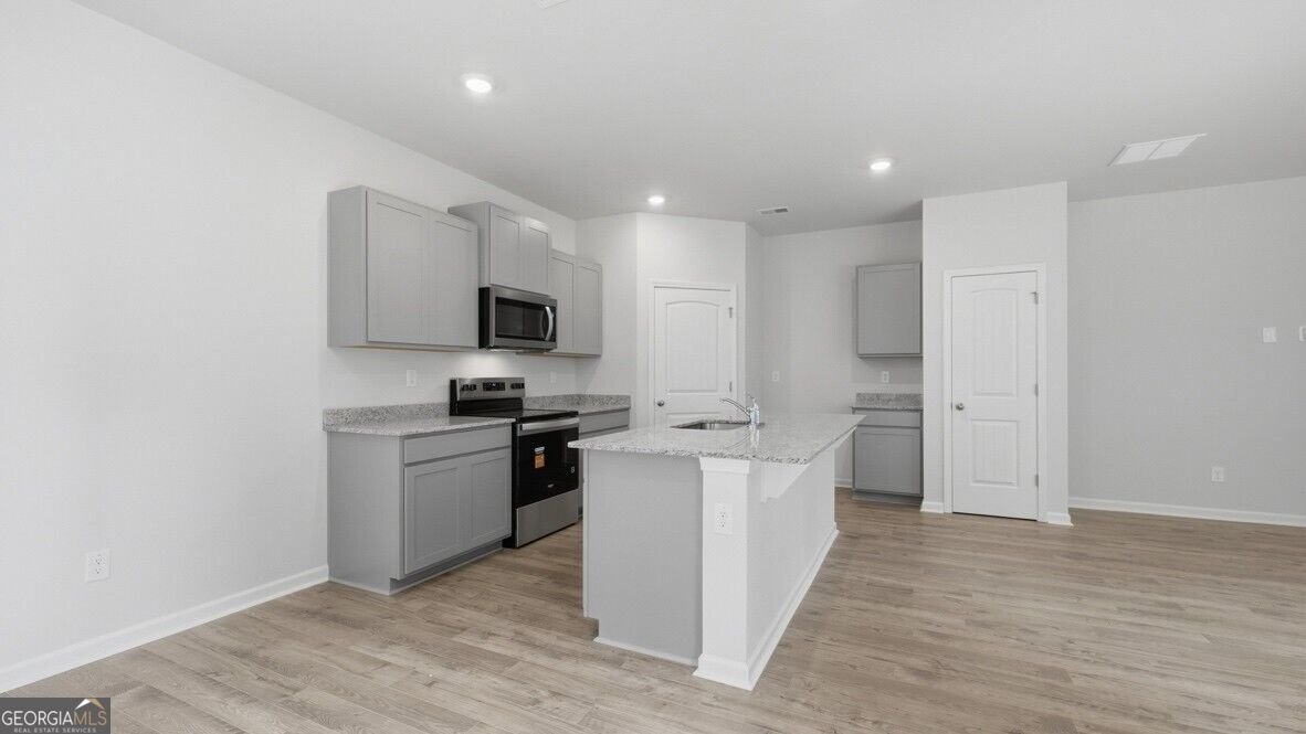 8166 Coldstream Drive Fairburn - Photo 6