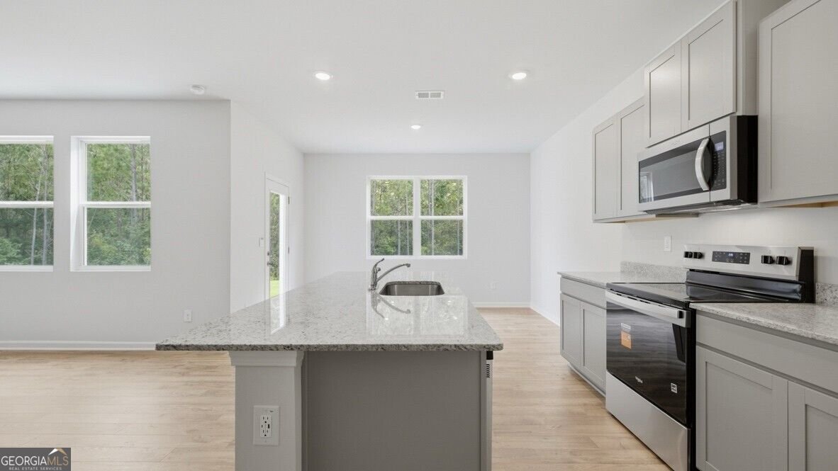 8166 Coldstream Drive Fairburn - Photo 7