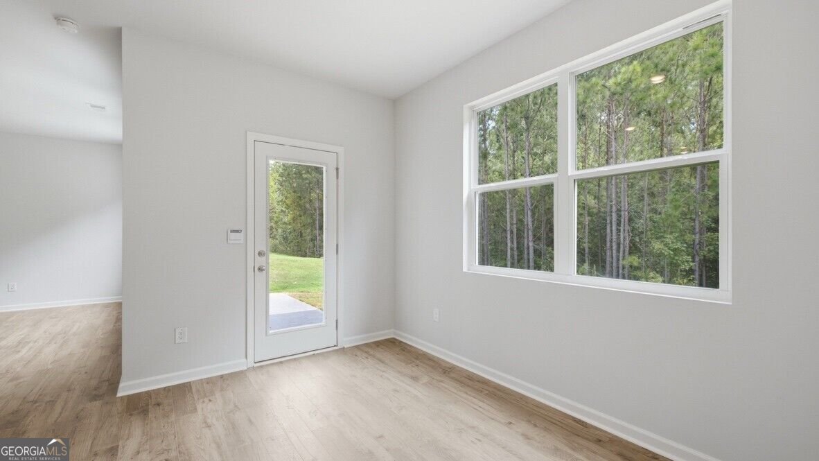 8166 Coldstream Drive Fairburn - Photo 9