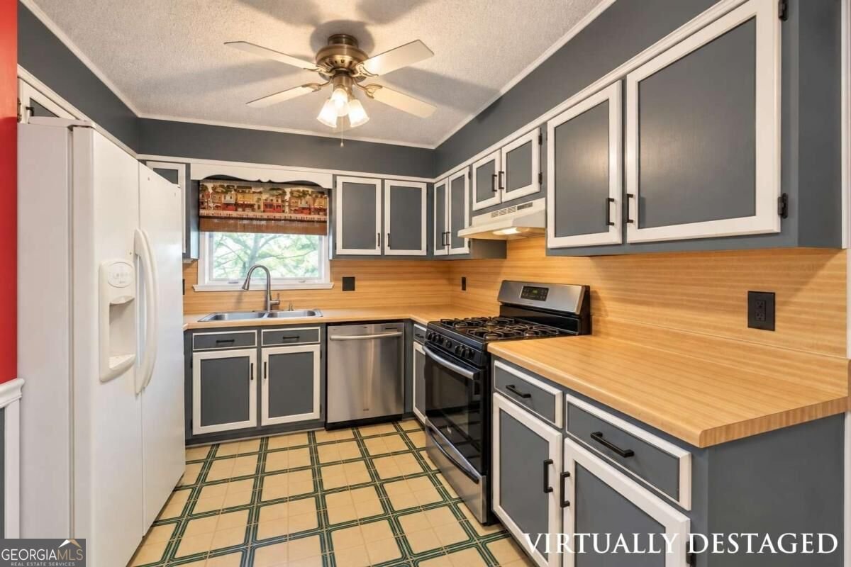 2932 Rock Bridge Road Marietta - Photo 13