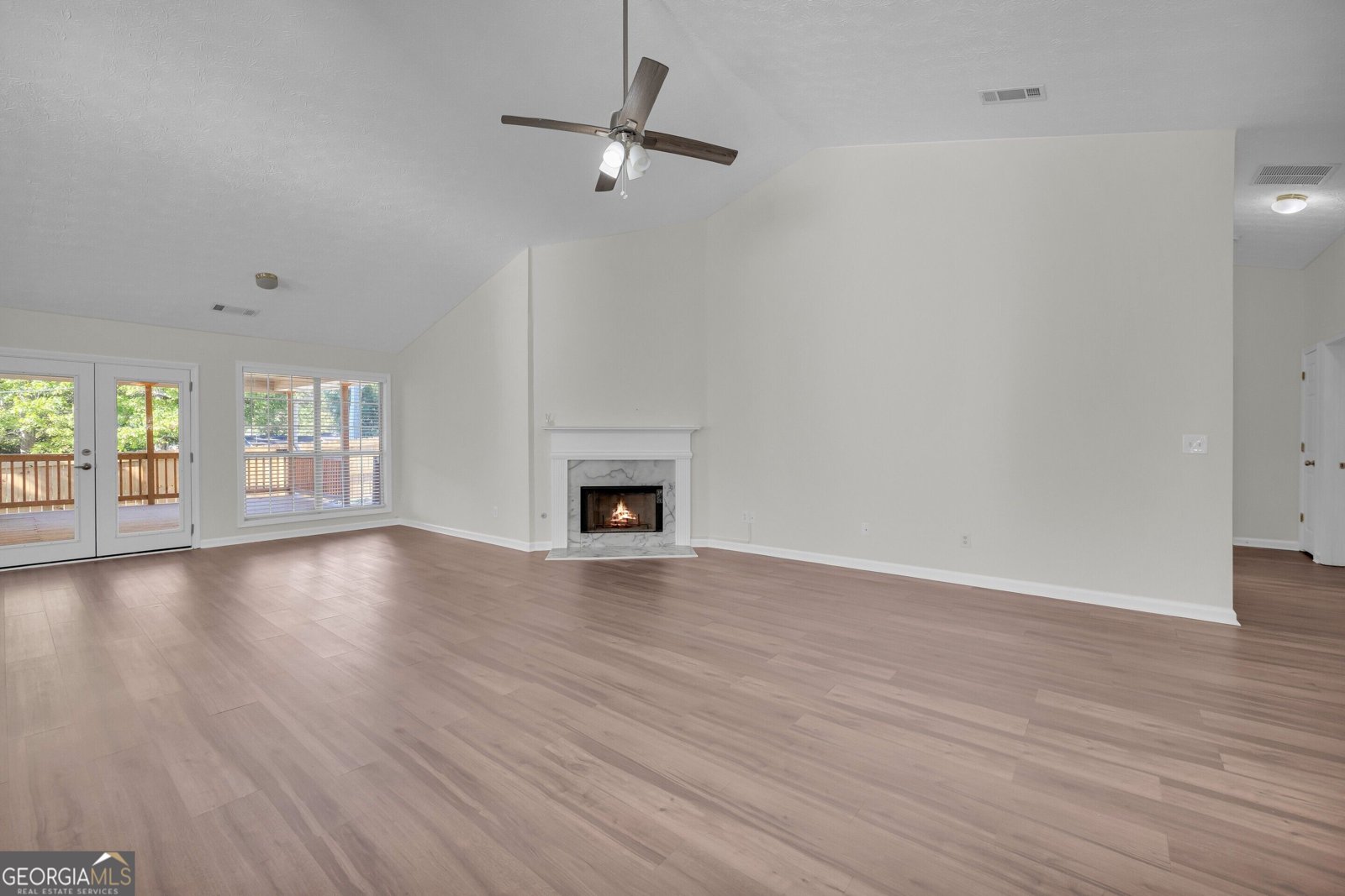 2230 Ashley Crossing Court Lawrenceville - Photo 18