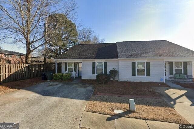 1775 Summerwoods Lane Griffin - main photo