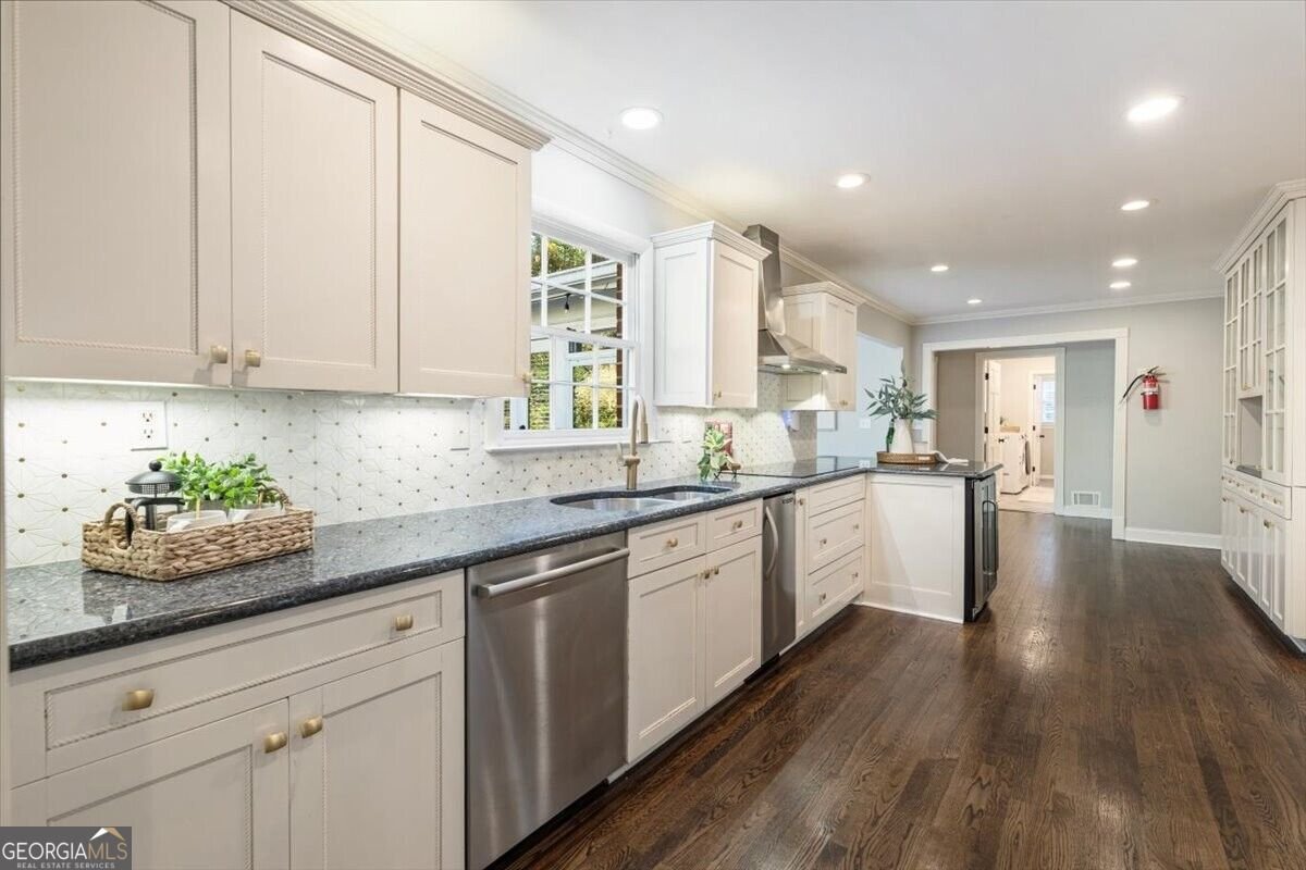 235 Landfall Road Sandy Springs - Photo 17