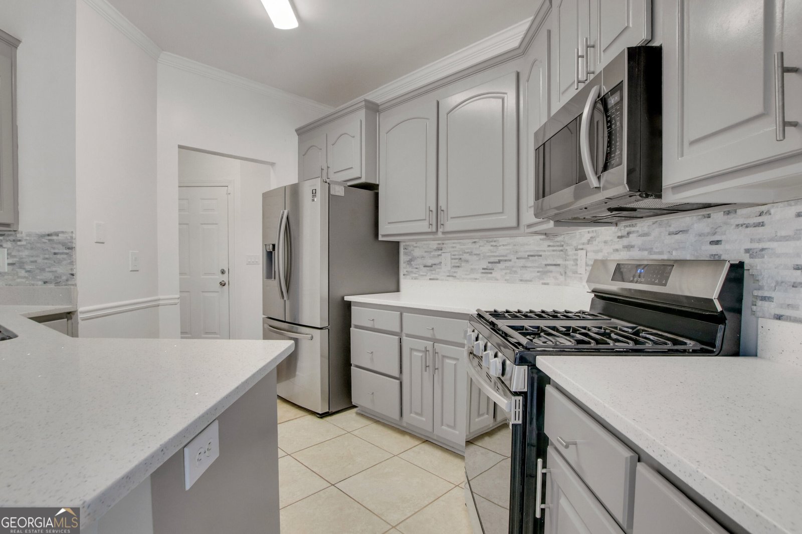 5803 Silverthorn Drive Flowery Branch - Photo 11