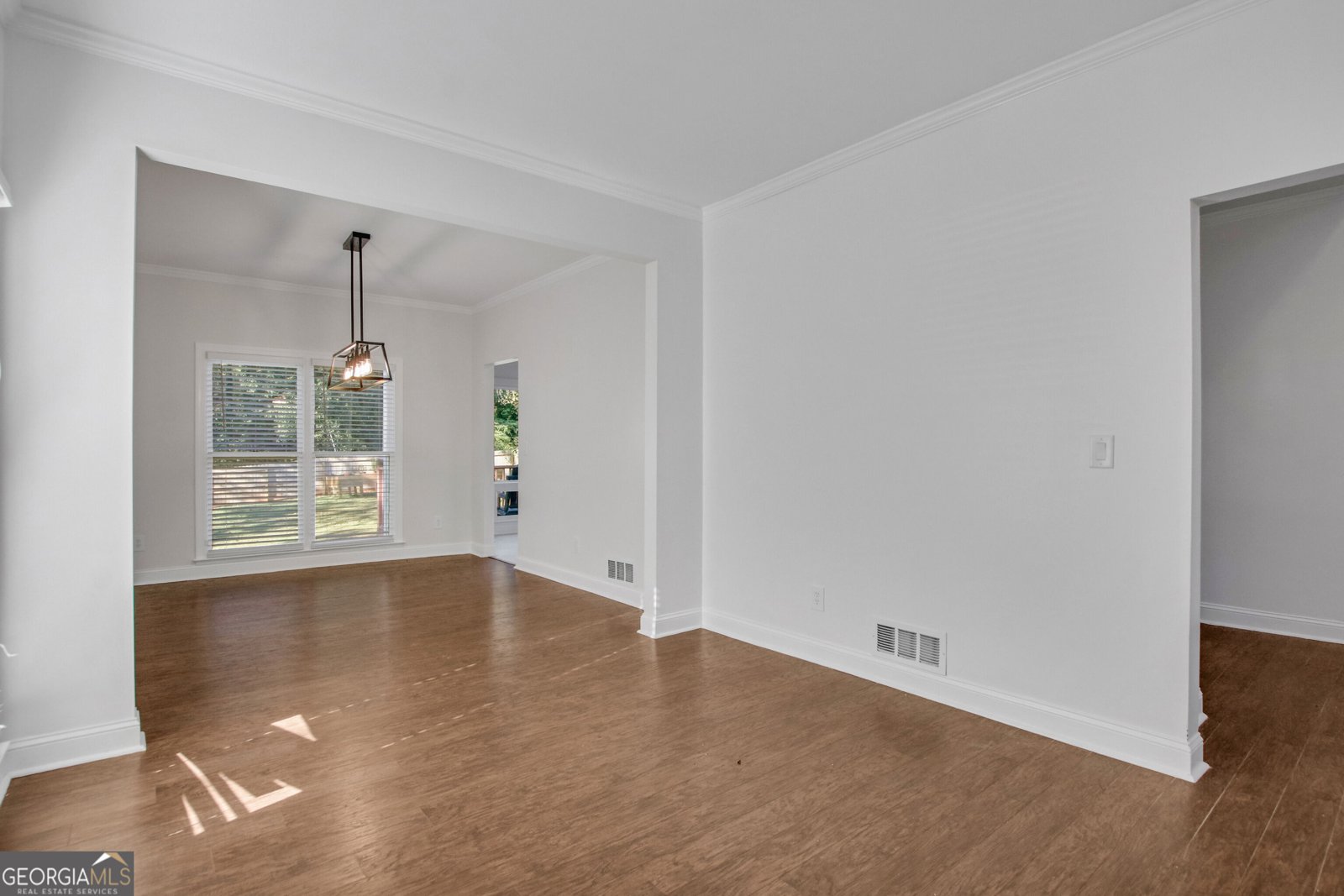 5803 Silverthorn Drive Flowery Branch - Photo 15