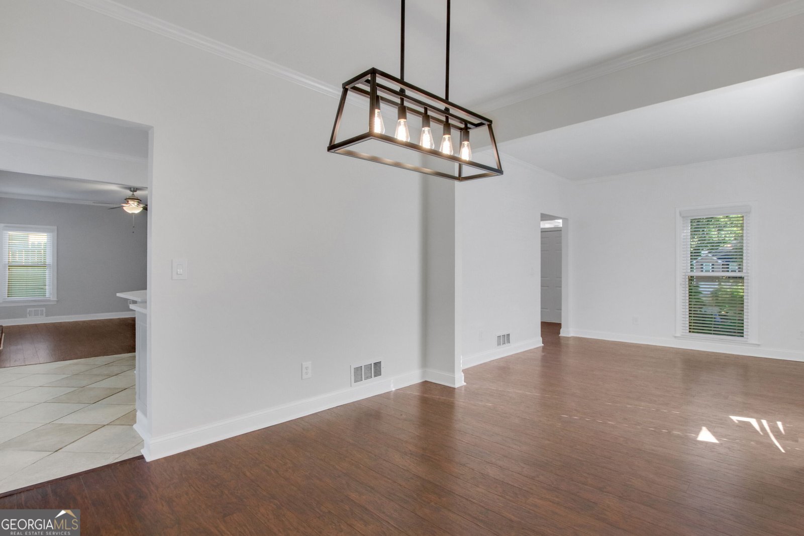5803 Silverthorn Drive Flowery Branch - Photo 17
