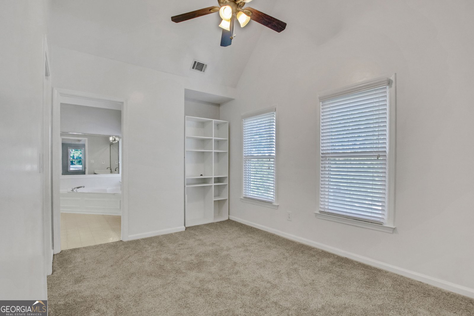 5803 Silverthorn Drive Flowery Branch - Photo 24