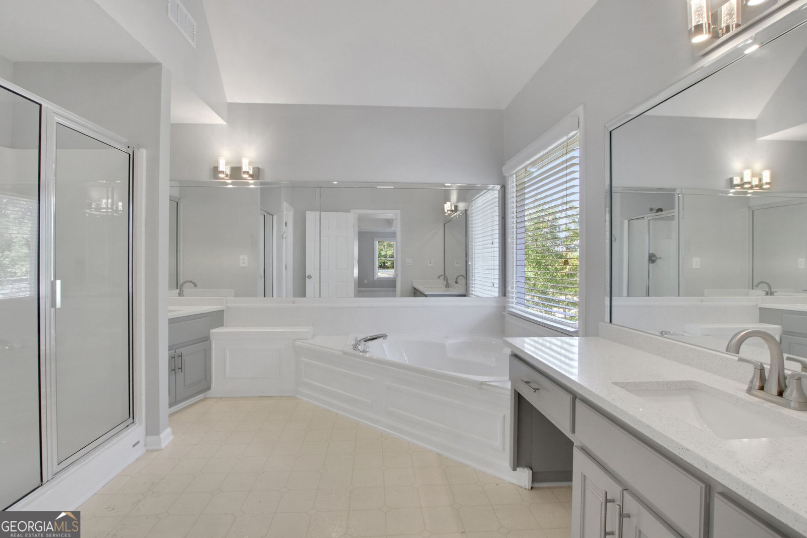5803 Silverthorn Drive Flowery Branch - Photo 25