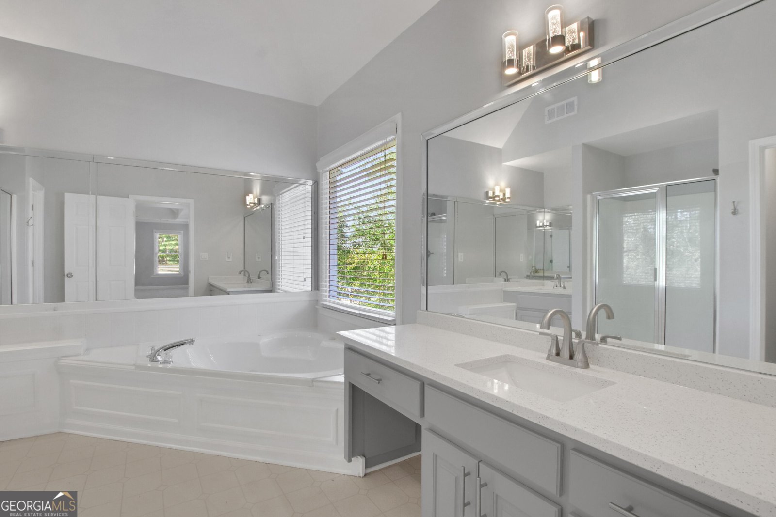 5803 Silverthorn Drive Flowery Branch - Photo 27