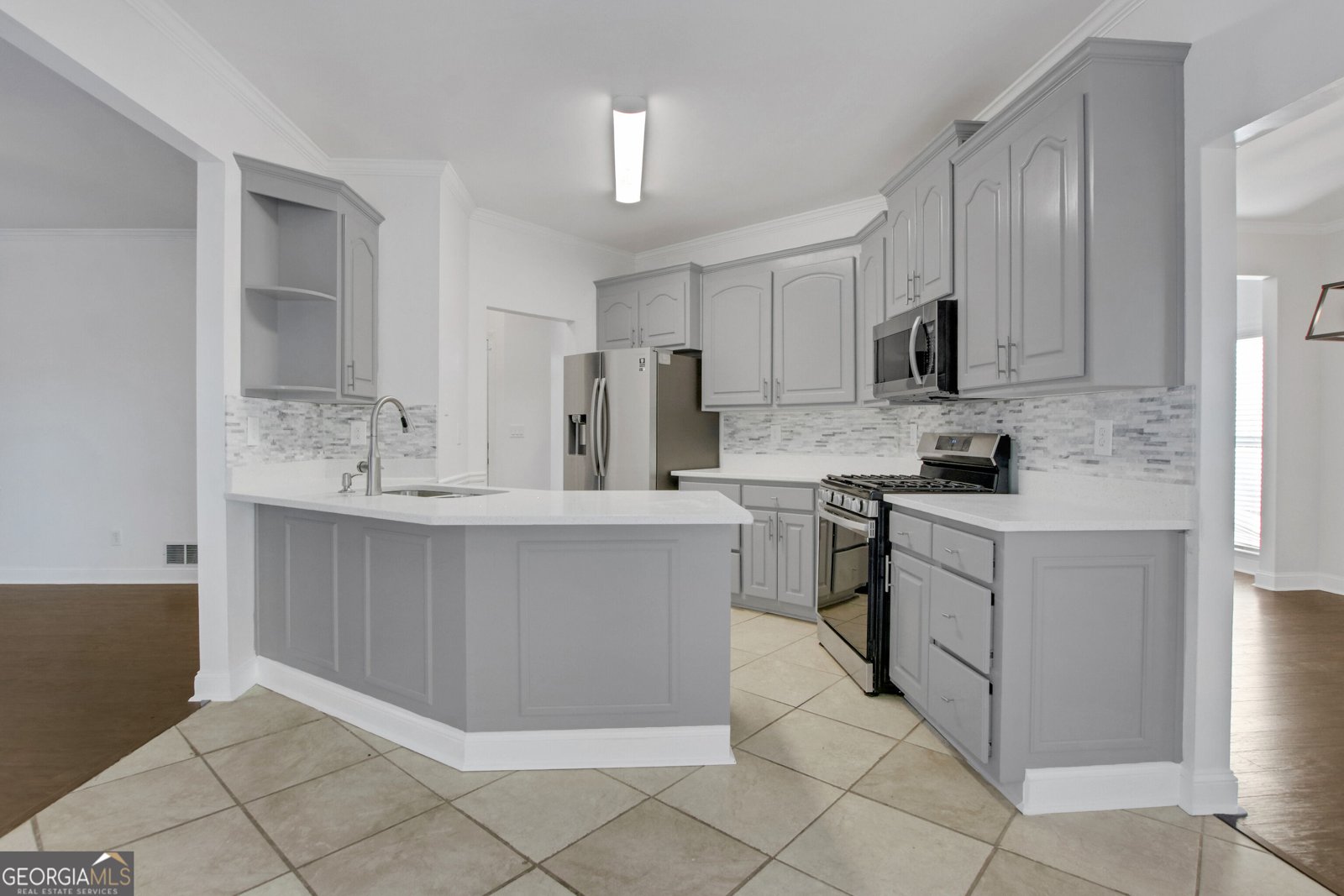 5803 Silverthorn Drive Flowery Branch - Photo 9