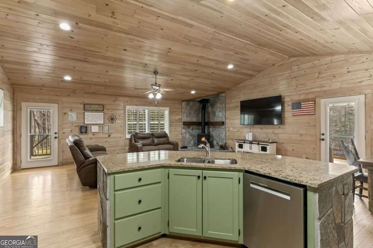 1132 Hells Hollow Road Blue Ridge - Photo 14