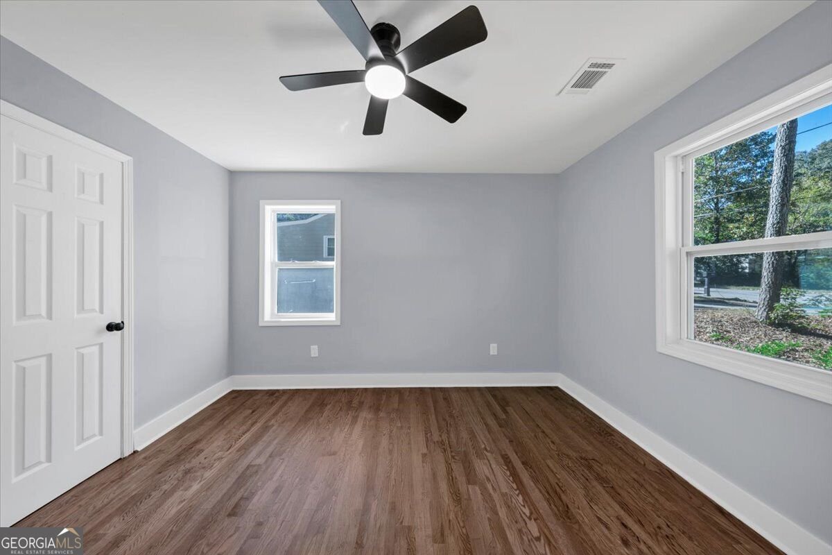 2168 Penrose Drive East Point - Photo 13