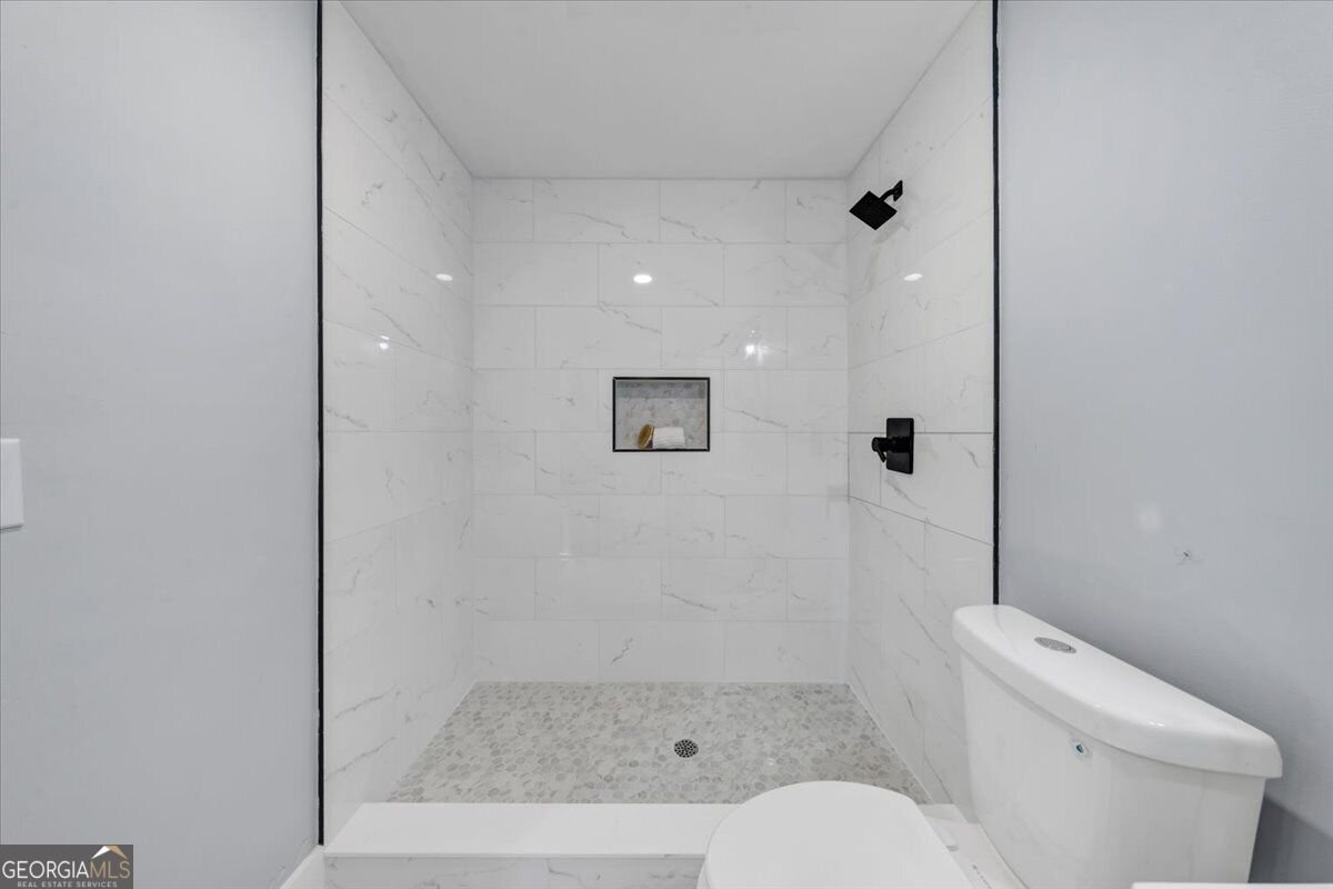2168 Penrose Drive East Point - Photo 23