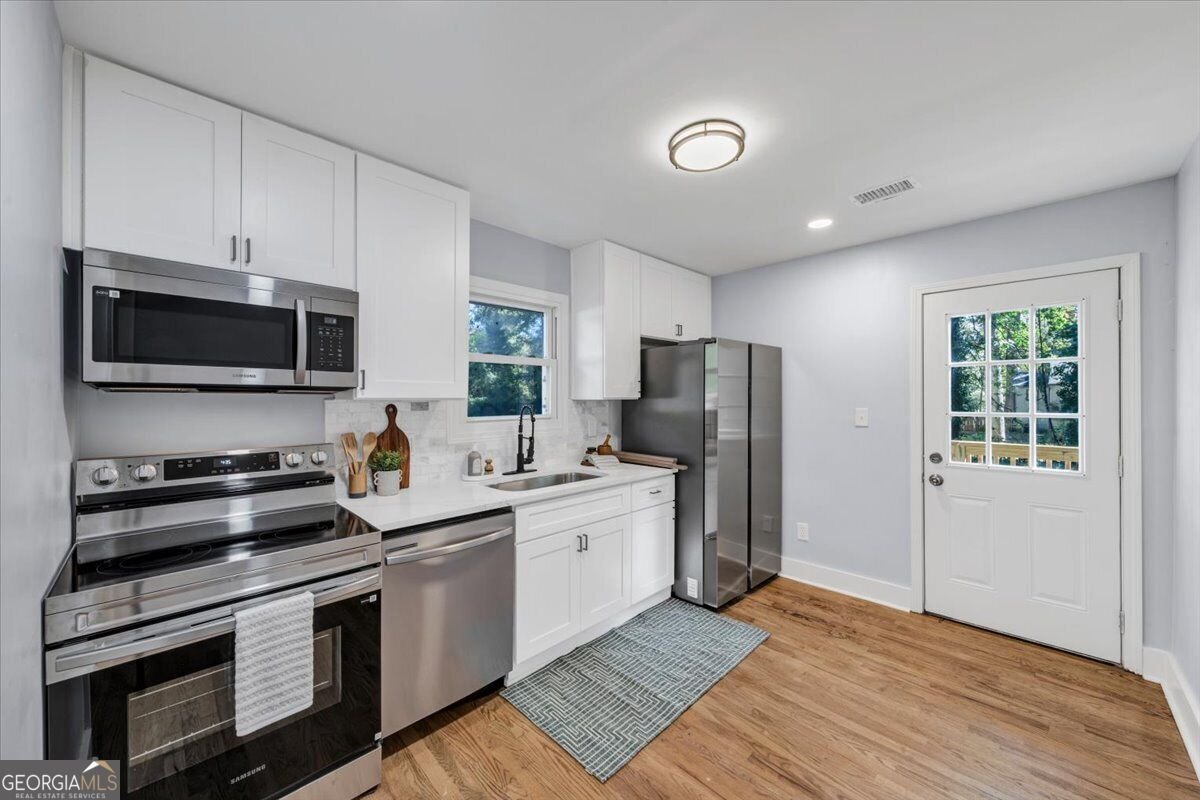 2168 Penrose Drive East Point - Photo 8