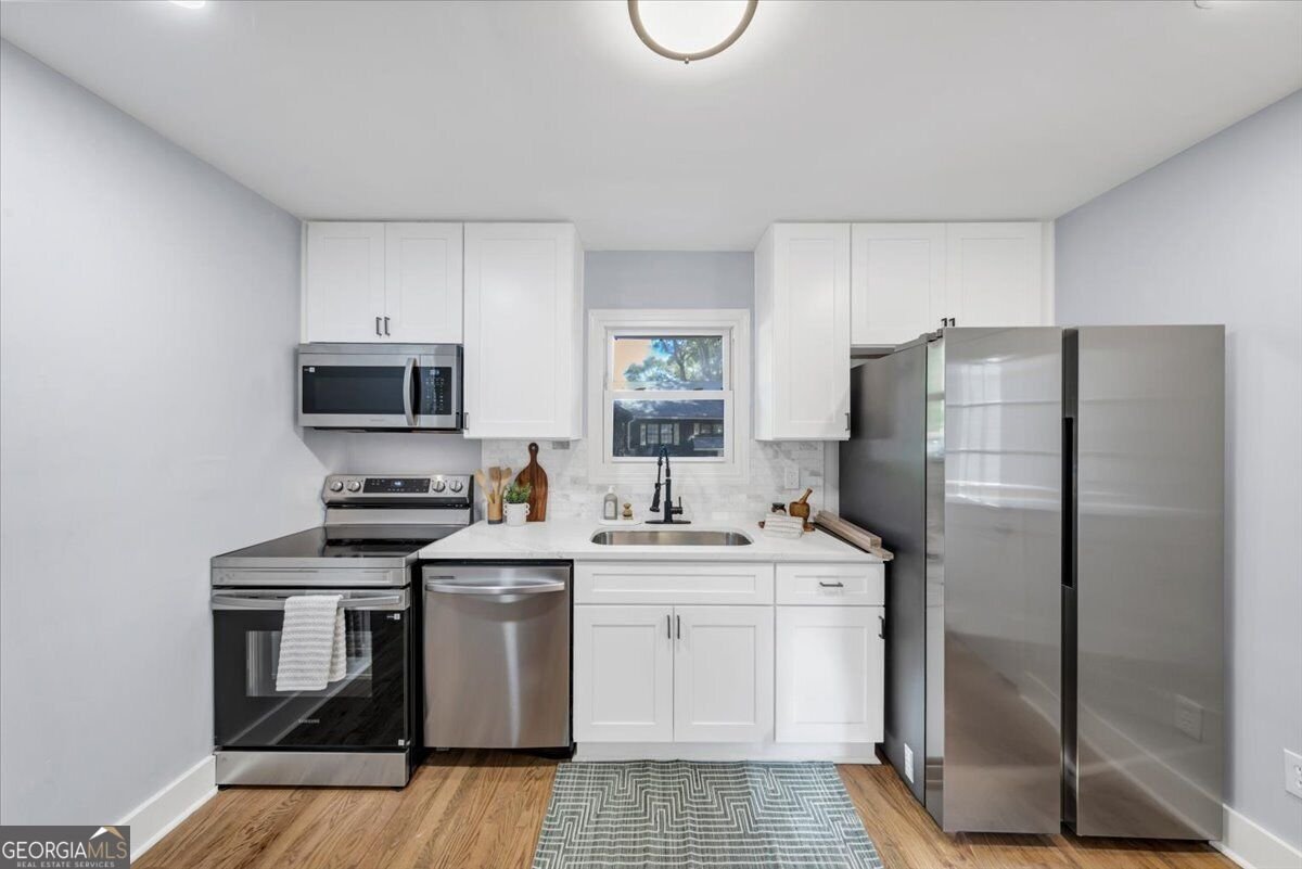 2168 Penrose Drive East Point - Photo 9