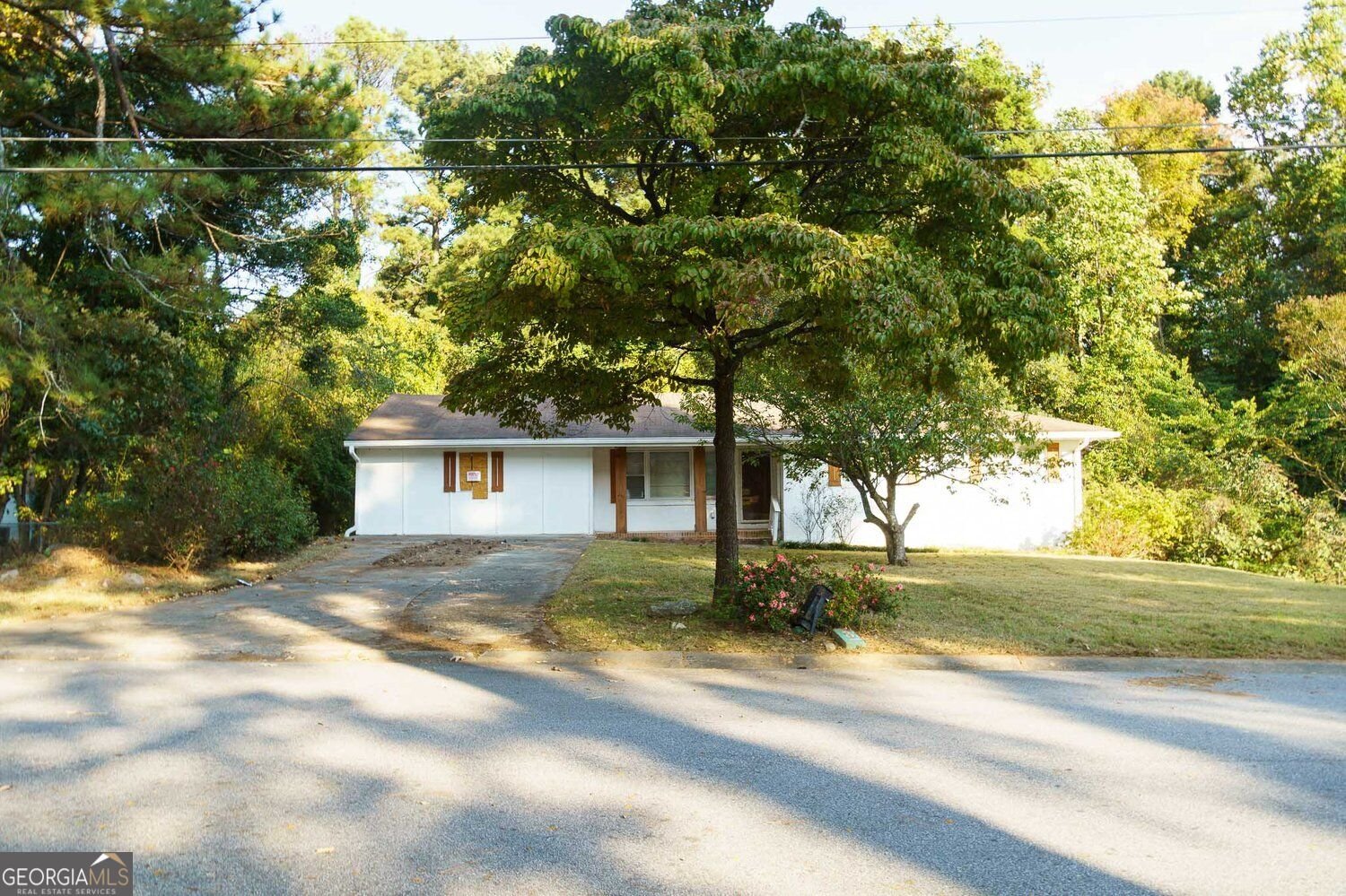 851 Lakeside Drive Mableton - main photo