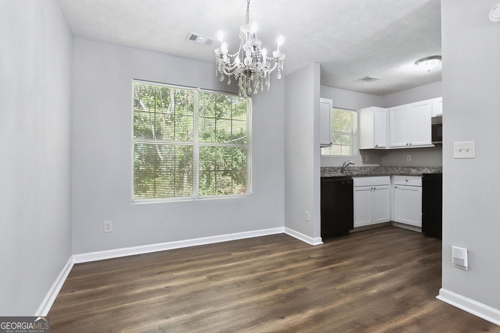 736 Ashley Lane Stone Mountain - Photo 12