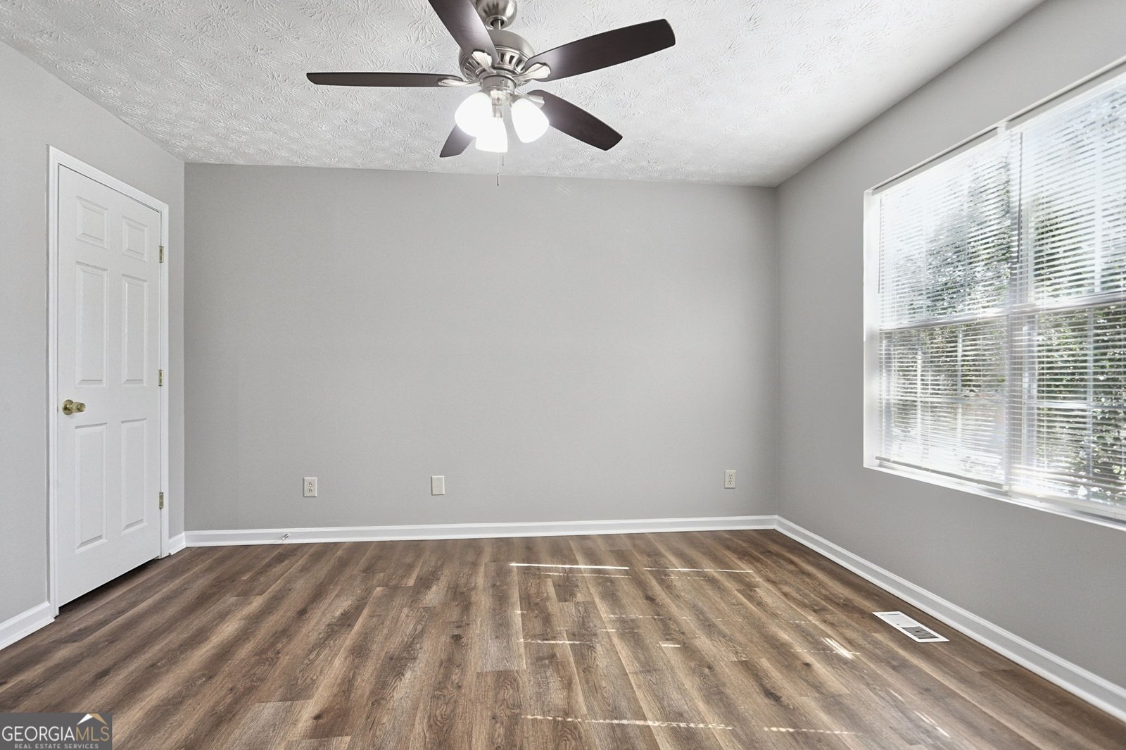 736 Ashley Lane Stone Mountain - Photo 18