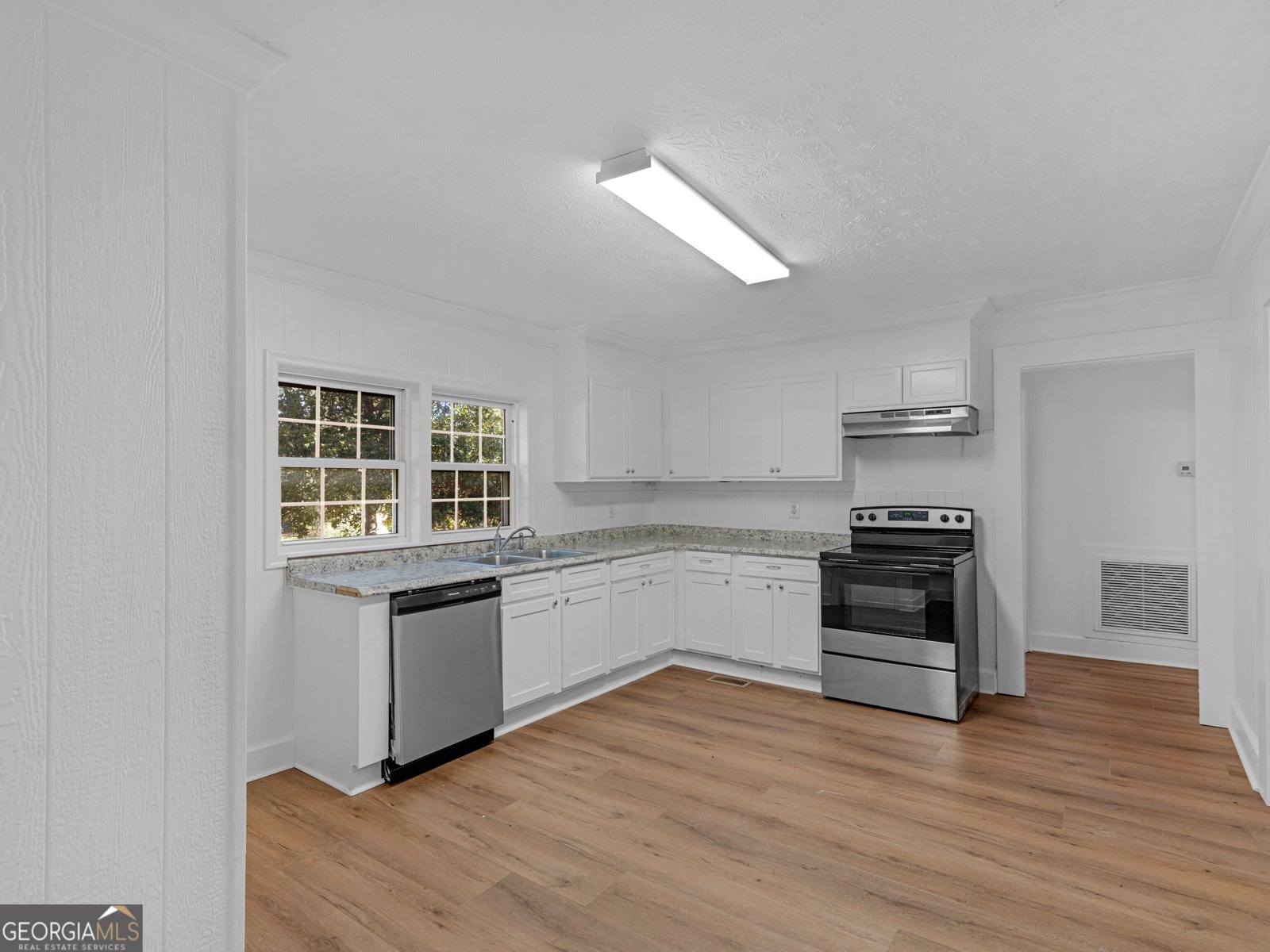 427 McDonough Road Griffin - Photo 11