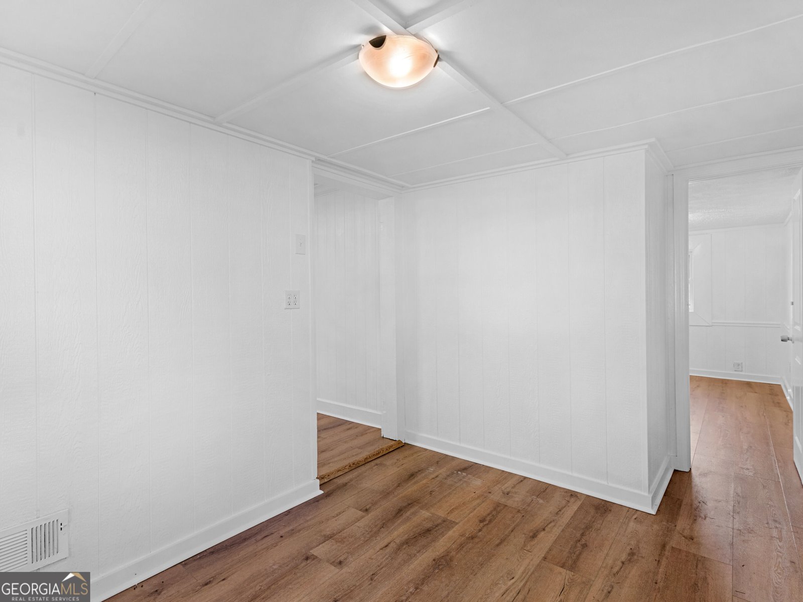 427 McDonough Road Griffin - Photo 14