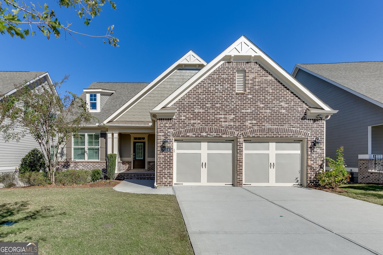 7014 Boathouse Way Flowery Branch - main photo