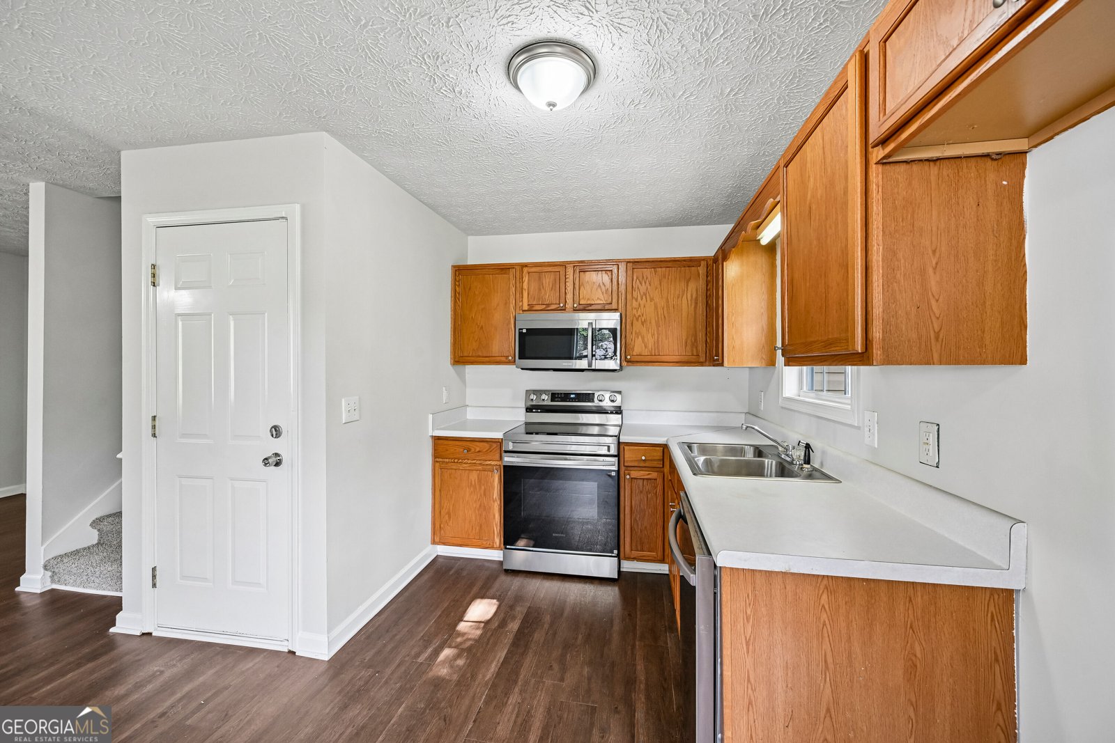 85 Grove Place Temple - Photo 10